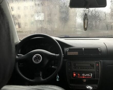 Черный Фольксваген Пассат, объемом двигателя 1.9 л и пробегом 400 тыс. км за 3300 $, фото 5 на Automoto.ua