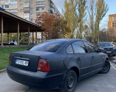 Черный Фольксваген Пассат, объемом двигателя 1.9 л и пробегом 273 тыс. км за 1600 $, фото 2 на Automoto.ua