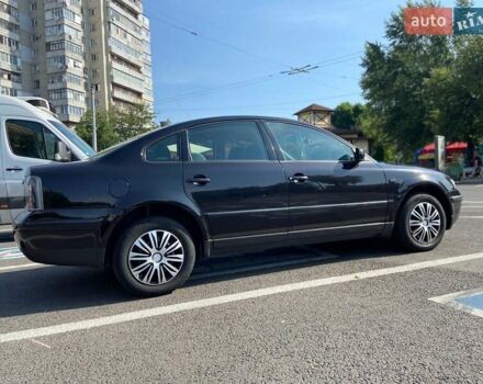 Чорний Фольксваген Пассат, об'ємом двигуна 1.6 л та пробігом 315 тис. км за 4500 $, фото 8 на Automoto.ua