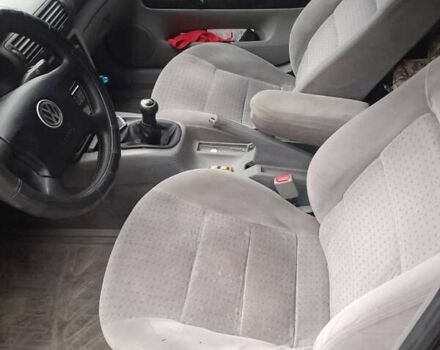 Черный Фольксваген Пассат, объемом двигателя 1.78 л и пробегом 378 тыс. км за 3600 $, фото 9 на Automoto.ua