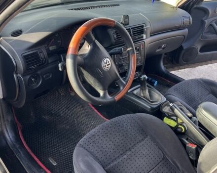 Черный Фольксваген Пассат, объемом двигателя 1.9 л и пробегом 450 тыс. км за 1700 $, фото 3 на Automoto.ua