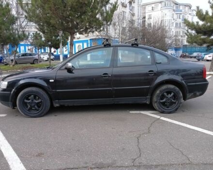 Черный Фольксваген Пассат, объемом двигателя 1.9 л и пробегом 406 тыс. км за 2650 $, фото 3 на Automoto.ua