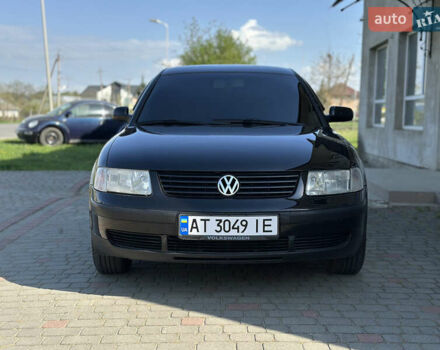 Черный Фольксваген Пассат, объемом двигателя 1.6 л и пробегом 249 тыс. км за 5100 $, фото 24 на Automoto.ua