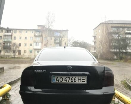 Черный Фольксваген Пассат, объемом двигателя 1.9 л и пробегом 400 тыс. км за 3300 $, фото 2 на Automoto.ua