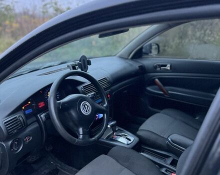 Черный Фольксваген Пассат, объемом двигателя 2.5 л и пробегом 400 тыс. км за 3300 $, фото 5 на Automoto.ua