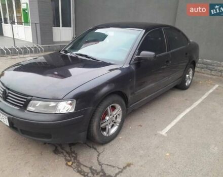 Черный Фольксваген Пассат, объемом двигателя 1.78 л и пробегом 378 тыс. км за 3600 $, фото 8 на Automoto.ua