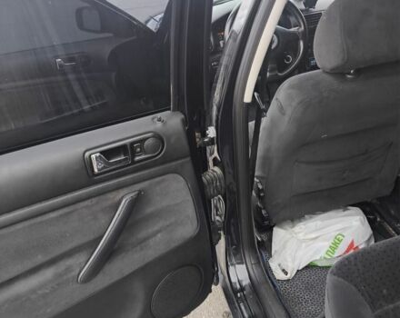 Черный Фольксваген Пассат, объемом двигателя 1.8 л и пробегом 435 тыс. км за 4300 $, фото 10 на Automoto.ua