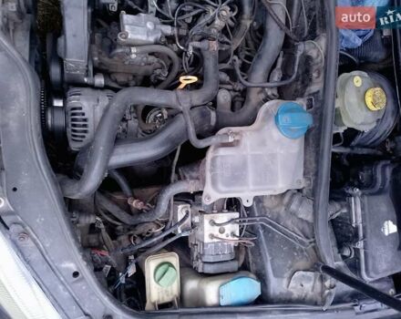 Черный Фольксваген Пассат, объемом двигателя 1.9 л и пробегом 464 тыс. км за 3700 $, фото 15 на Automoto.ua