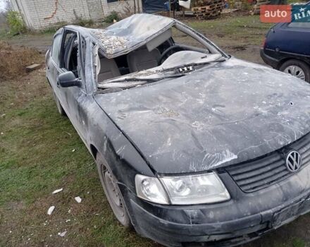Черный Фольксваген Пассат, объемом двигателя 1.78 л и пробегом 315 тыс. км за 1500 $, фото 4 на Automoto.ua