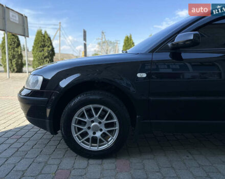 Черный Фольксваген Пассат, объемом двигателя 1.6 л и пробегом 249 тыс. км за 5100 $, фото 6 на Automoto.ua