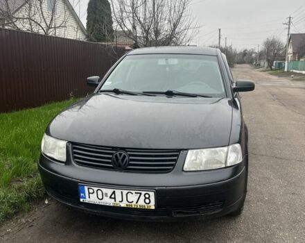 Черный Фольксваген Пассат, объемом двигателя 1.9 л и пробегом 450 тыс. км за 1700 $, фото 1 на Automoto.ua