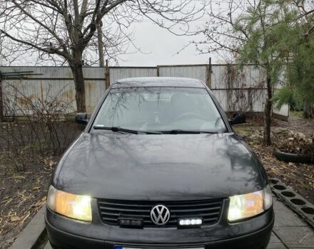 Чорний Фольксваген Пассат, об'ємом двигуна 1.9 л та пробігом 3 тис. км за 1600 $, фото 2 на Automoto.ua