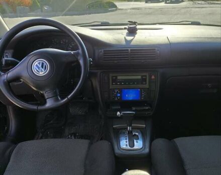 Чорний Фольксваген Пассат, об'ємом двигуна 2.5 л та пробігом 250 тис. км за 2999 $, фото 13 на Automoto.ua
