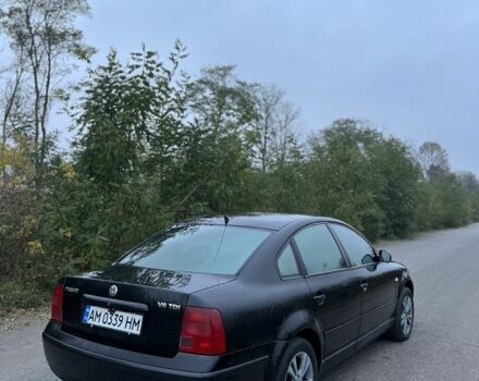 Черный Фольксваген Пассат, объемом двигателя 2.5 л и пробегом 400 тыс. км за 3300 $, фото 2 на Automoto.ua