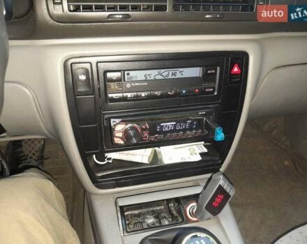 Черный Фольксваген Пассат, объемом двигателя 1.78 л и пробегом 378 тыс. км за 3600 $, фото 3 на Automoto.ua