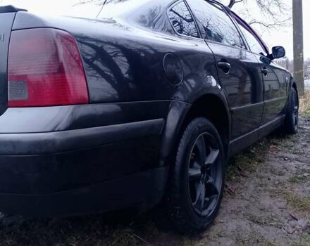 Черный Фольксваген Пассат, объемом двигателя 1.9 л и пробегом 464 тыс. км за 3700 $, фото 7 на Automoto.ua