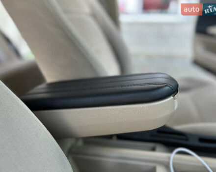 Черный Фольксваген Пассат, объемом двигателя 1.6 л и пробегом 249 тыс. км за 5100 $, фото 12 на Automoto.ua