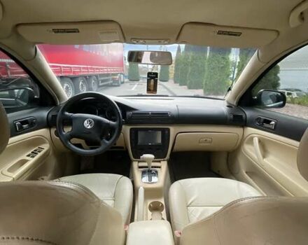 Черный Фольксваген Пассат, объемом двигателя 1.8 л и пробегом 262 тыс. км за 3700 $, фото 9 на Automoto.ua