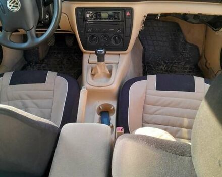 Чорний Фольксваген Пассат, об'ємом двигуна 1.6 л та пробігом 245 тис. км за 4850 $, фото 3 на Automoto.ua