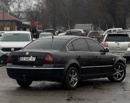 Черный Фольксваген Пассат, объемом двигателя 2.77 л и пробегом 325 тыс. км за 3500 $, фото 1 на Automoto.ua