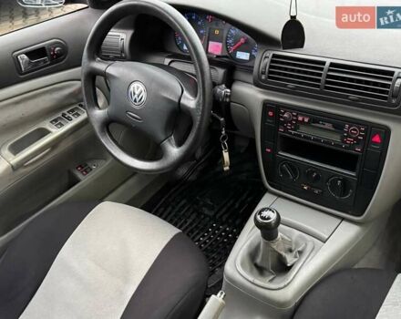 Чорний Фольксваген Пассат, об'ємом двигуна 1.78 л та пробігом 327 тис. км за 3900 $, фото 7 на Automoto.ua