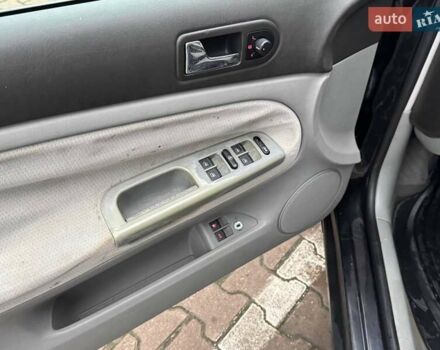 Чорний Фольксваген Пассат, об'ємом двигуна 1.78 л та пробігом 327 тис. км за 3900 $, фото 19 на Automoto.ua