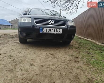 Черный Фольксваген Пассат, объемом двигателя 1.9 л и пробегом 370 тыс. км за 5000 $, фото 1 на Automoto.ua