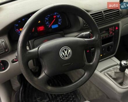 Чорний Фольксваген Пассат, об'ємом двигуна 1.78 л та пробігом 327 тис. км за 3900 $, фото 25 на Automoto.ua