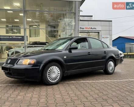 Чорний Фольксваген Пассат, об'ємом двигуна 1.78 л та пробігом 327 тис. км за 3900 $, фото 5 на Automoto.ua