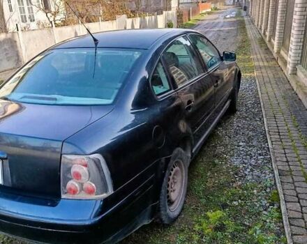 Чорний Фольксваген Пассат, об'ємом двигуна 1.8 л та пробігом 327 тис. км за 3900 $, фото 6 на Automoto.ua