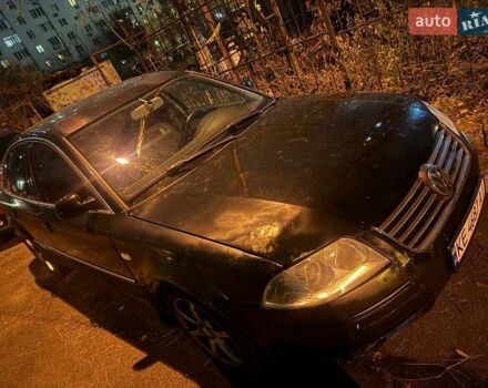 Черный Фольксваген Пассат, объемом двигателя 2.77 л и пробегом 325 тыс. км за 3500 $, фото 3 на Automoto.ua