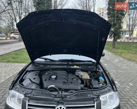 Черный Фольксваген Пассат, объемом двигателя 1.9 л и пробегом 409 тыс. км за 4650 $, фото 41 на Automoto.ua