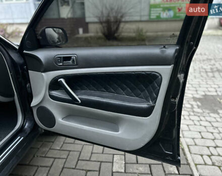 Черный Фольксваген Пассат, объемом двигателя 1.9 л и пробегом 409 тыс. км за 4650 $, фото 66 на Automoto.ua