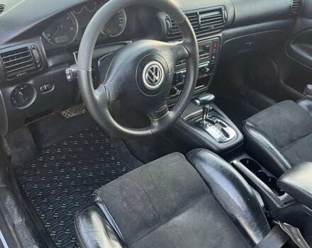 Черный Фольксваген Пассат, объемом двигателя 1.9 л и пробегом 370 тыс. км за 4500 $, фото 4 на Automoto.ua