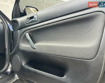 Черный Фольксваген Пассат, объемом двигателя 1.6 л и пробегом 258 тыс. км за 4499 $, фото 21 на Automoto.ua