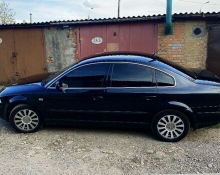 Черный Фольксваген Пассат, объемом двигателя 1.6 л и пробегом 170 тыс. км за 5100 $, фото 1 на Automoto.ua