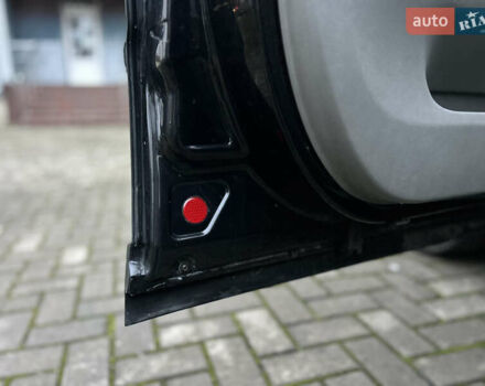 Черный Фольксваген Пассат, объемом двигателя 1.9 л и пробегом 409 тыс. км за 4650 $, фото 55 на Automoto.ua