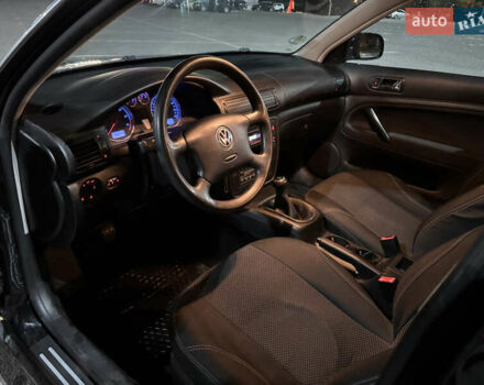 Черный Фольксваген Пассат, объемом двигателя 1.6 л и пробегом 259 тыс. км за 5200 $, фото 6 на Automoto.ua