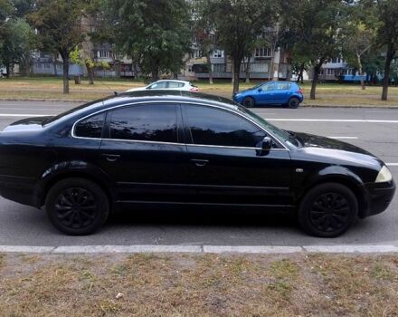 Черный Фольксваген Пассат, объемом двигателя 1.6 л и пробегом 340 тыс. км за 3500 $, фото 5 на Automoto.ua