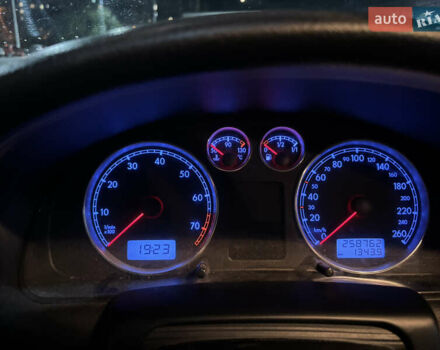 Черный Фольксваген Пассат, объемом двигателя 1.6 л и пробегом 259 тыс. км за 5200 $, фото 5 на Automoto.ua