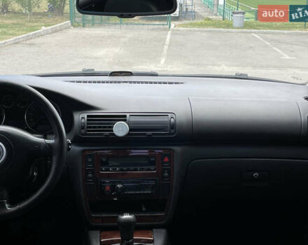 Черный Фольксваген Пассат, объемом двигателя 1.8 л и пробегом 499 тыс. км за 4100 $, фото 10 на Automoto.ua