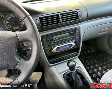 Черный Фольксваген Пассат, объемом двигателя 1.6 л и пробегом 140 тыс. км за 5700 $, фото 9 на Automoto.ua