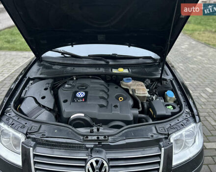 Черный Фольксваген Пассат, объемом двигателя 1.9 л и пробегом 409 тыс. км за 4650 $, фото 40 на Automoto.ua