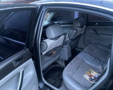 Черный Фольксваген Пассат, объемом двигателя 1.9 л и пробегом 435 тыс. км за 4600 $, фото 5 на Automoto.ua