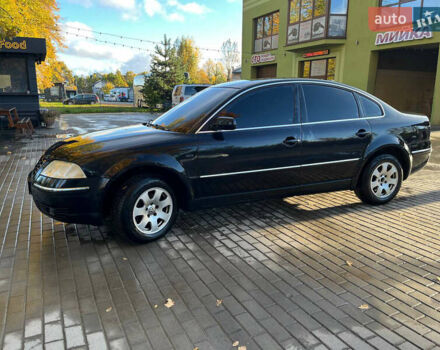 Черный Фольксваген Пассат, объемом двигателя 1.6 л и пробегом 254 тыс. км за 3950 $, фото 1 на Automoto.ua