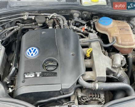 Черный Фольксваген Пассат, объемом двигателя 1.8 л и пробегом 499 тыс. км за 4100 $, фото 13 на Automoto.ua