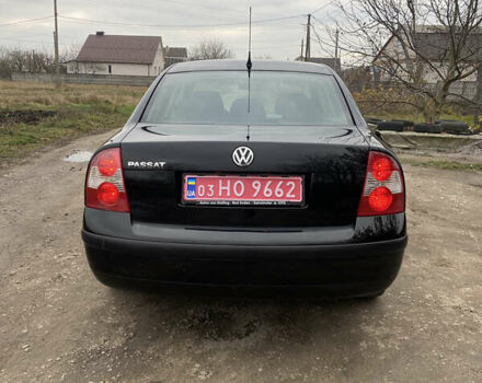 Черный Фольксваген Пассат, объемом двигателя 1.6 л и пробегом 230 тыс. км за 4850 $, фото 4 на Automoto.ua
