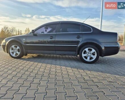 Черный Фольксваген Пассат, объемом двигателя 2.77 л и пробегом 342 тыс. км за 3500 $, фото 2 на Automoto.ua