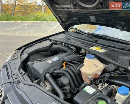 Черный Фольксваген Пассат, объемом двигателя 1.6 л и пробегом 258 тыс. км за 4499 $, фото 28 на Automoto.ua