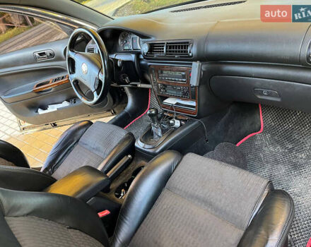 Черный Фольксваген Пассат, объемом двигателя 1.6 л и пробегом 254 тыс. км за 3950 $, фото 6 на Automoto.ua